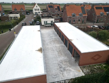 Garagebox aan de Mortierstraat te IJzendijke